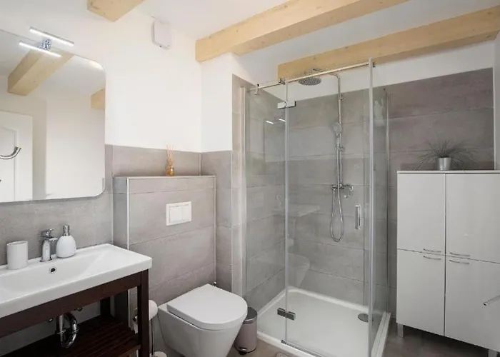 House With A Parking Space Valtura, - 24732 Πούλα